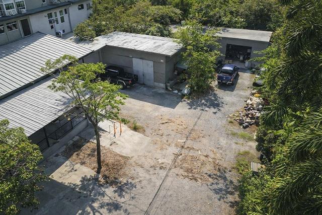 ใกล้เมืองทองธานี MRTแจ้งวัฒนะ14 1.3กม. อิมแพ็ค อารีน่า 1.9 กม.เลียบคลองประปา ประชาชื่น 100 ตร.ม. ให้เช่าโกดังแจ้งวัฒนะ ข 1