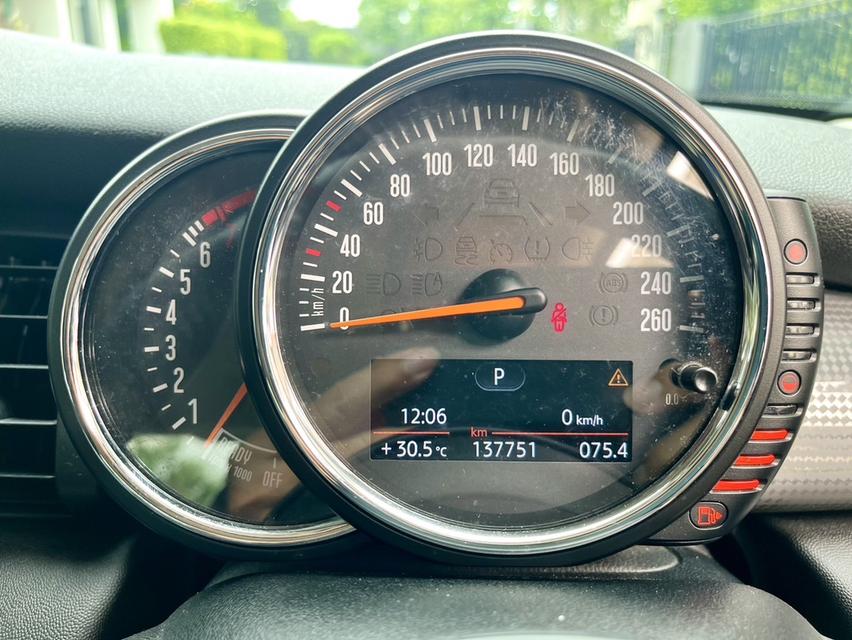 Mini Cooper  1.5 RHD  ปี 2015  14