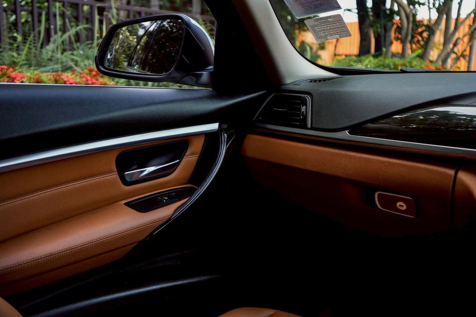 รหัสรถ CBL362 BMW 320D 2.0 Luxury F30 AT 2018 13