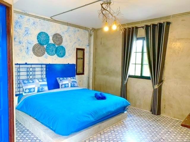 วัดญานสัมปันโน 1 กม. บ้านไร่อิงฟ้า ให้เช่า-ขายบ้าน เขาใหญ่ 3 สไตล์ 250 ตร.ม. 63 ตร.วา. 3 นอน 3 น้ำ เขาใหญ่-วังน้ำเขียว 5