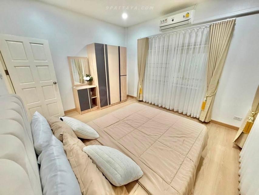 For Rent / For Sale — Brand-New Modern Pool Villa near Mabprachan Lake, Pattaya Land size: 60 sq.wah• 3 bedrooms• 2 bathrooms• Private swimming pool 11