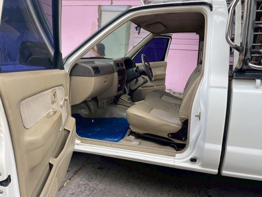 2008 Nissan ตอนเดียว 2.5 mt เสริมแนบพร้อมคอก ขาย 95000 ทนทานใช้ดี จอดมีนบุรี กทม  08   5   33  7   55  37 9