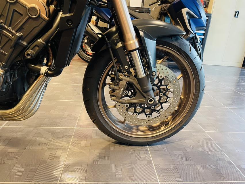 CB650R/2019 10