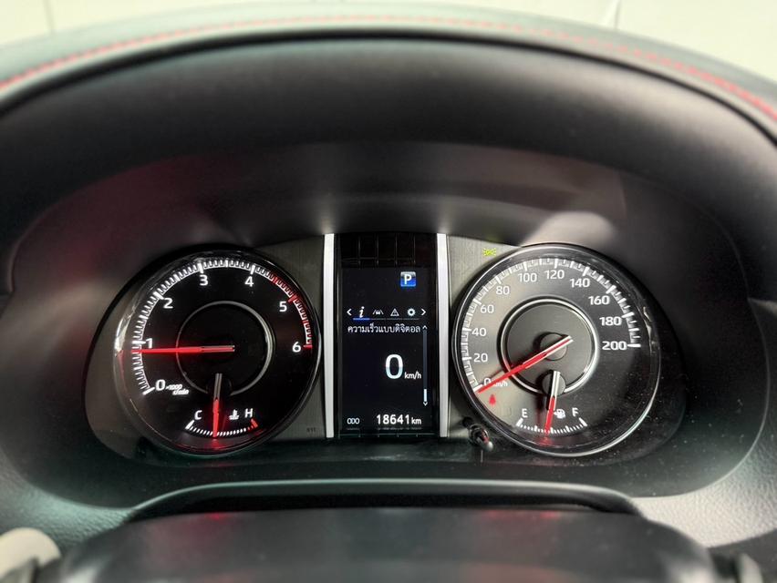 2022 TOYOTA FORTUNER, 2.8 GR SPORT BLACK TOP 4WD โฉม ปี15-ปัจจุบัน สีดำ เกียร์ออโต้ มือเดียวซื้อสด รูปที่ 14