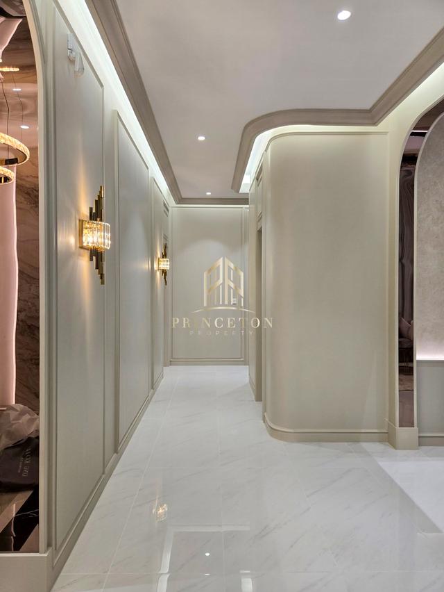 NARASIRI Krungthep Kreetha Super Luxury Residence on a Prime Location 9