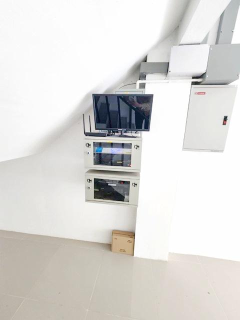 แฟชั่น 2.2กม. โชว์รูมด้านล่าง 402ตรม. ตลาดปัฐวิกรณ์2กม.ให้เช่า โรงแรม 4ชั้น 14แอร์ใหม่ 5จอดรถ นวมินทร์65-81 MRTบางกะปิ 2 6