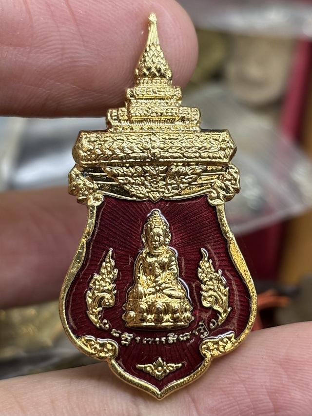 ชุด 7 เหรียญ เหรียญ พระจักรพรรดินารายณ์ จัดสร้างในพิธีจักรพรรดิ์มหาพุทธาภิเษก พิธีใหญ่ ๙ ชาติ ๙ วัน ๙ คืน ณ พระอุโบสถ วัดสุทัศนเทพวราราม พ.ศ.๒๕๔๖
