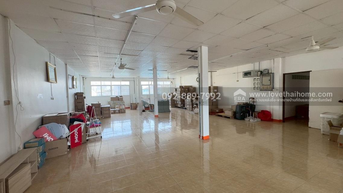 ขายตึกแถว 5 ชั้น หมู่บ้านอมรชัย2 ถนนพระราม2 ซอย34 มีทั้งหมด 4 คูหา พื้นที่ 80.4 ตรว. ราคาถูก ขายเพียง 16 ล้านบาท ใกล้เซ็นทรัล พระราม2 2