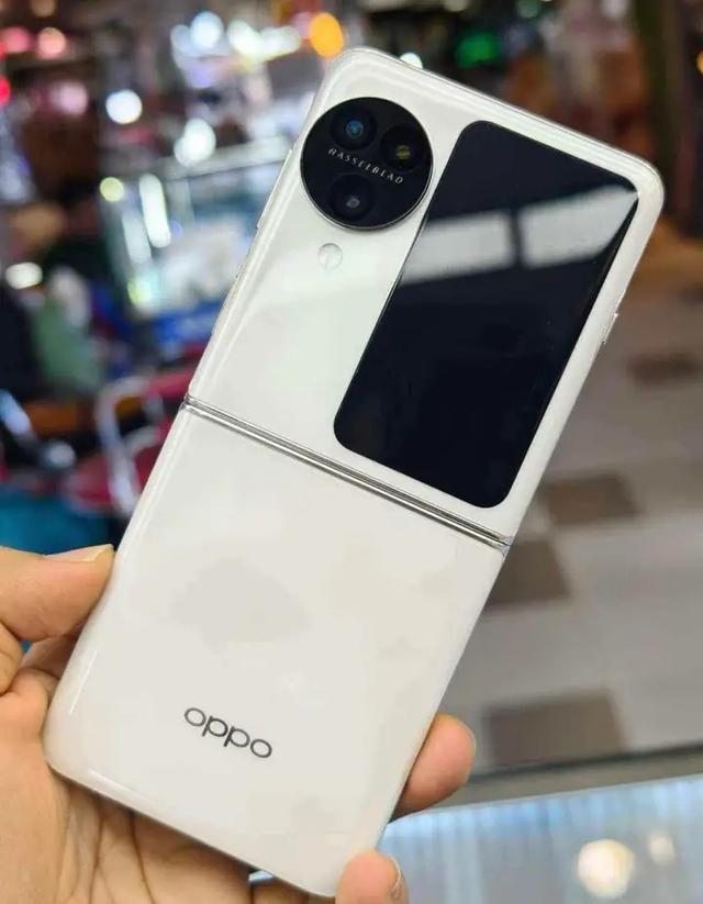 ขายด่วน OPPO Find N3 Flip 2