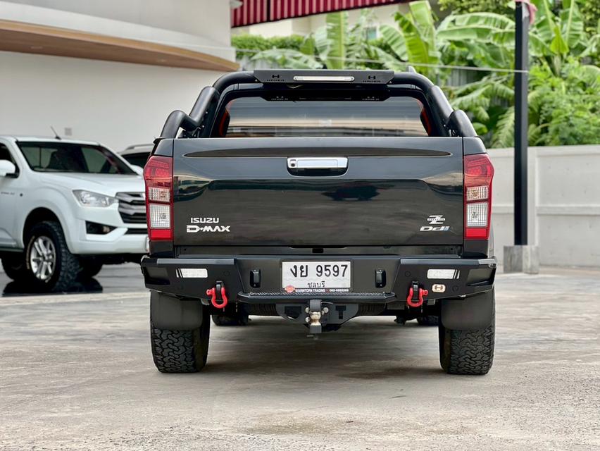 ISUZU D-MAX V-CROSS CAB-4 3.0 Ddi M ปี 2019 โฉม V-CROSS CAB-4 19-ปัจจุบัน 5