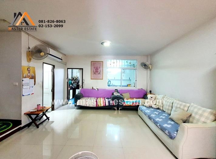 ทาวน์เฮาส์ ม.จิราวดี นนทบุรี ซอย 8 หน้ากว้าง 6 M. ต่อเติมครัว + โรงจอดรถ ห้องนอนใหญ่ เพดานสูงโปร่งเพราะเป็นโซนพิเศษ สภาพดี ในเครือเปี่ยมสุข