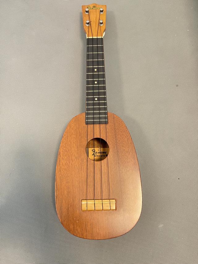 ukulele Famous Fs-2p soprano made in Japan 