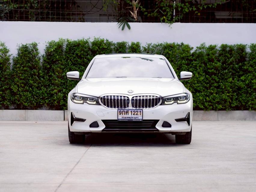 BMW 320Li Limousine Luxury ปีจด 2022-BSi ถึง 28/12/69 / 100,000 km.-Warranty ถึง 28/12/69 / 200,000 km 17