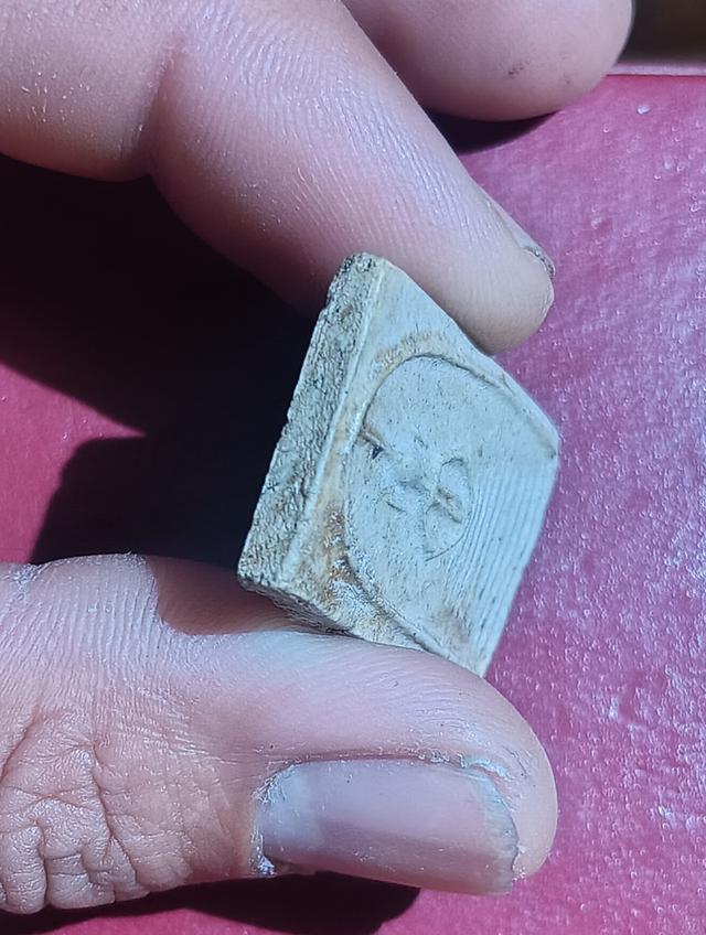 สมเด็จหลวงปู่ภู 8ชั้น แขนหักศอก 6