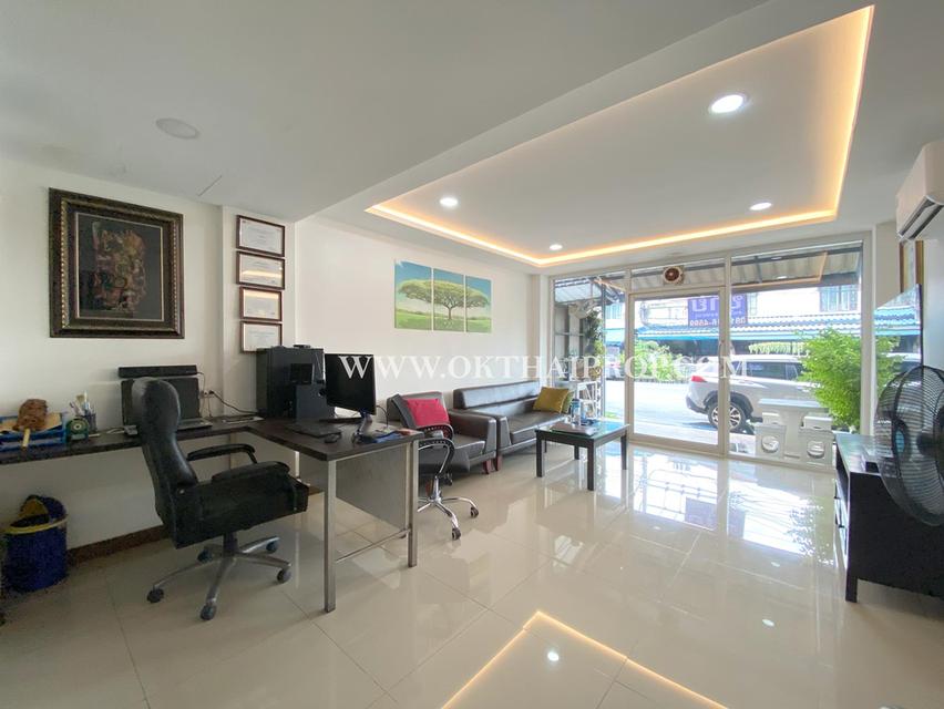 อาคารพาณิชย์ 3 ชั้น หมู่บ้านบัวทอง4 บ้านกล้วย-ไทรน้อย บางบัวทอง นนทบุรี 2