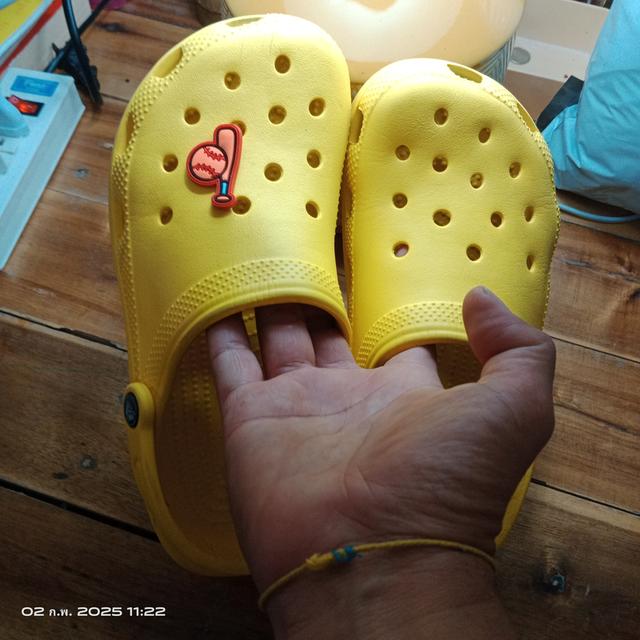 รองเท้า crocs มือสองแท้ 100% ขนาดM6 หรือ เบอร์ 39 หรือขนาดเท้า 24-24.5ซม. 2