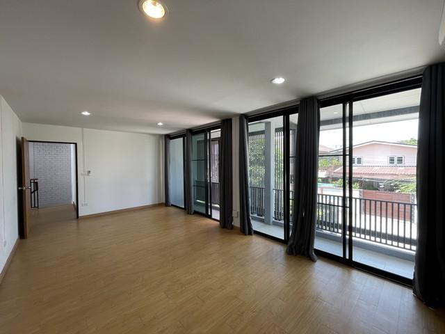 ให้เช่าบ้านเดี่ยว2ชั้น60ตร.วย่านลาดพร้าวโชคชัย4ลาดพร้าววังหินหมู่บ้านต.รวมโชค ใกล้MRTโชคชัย4 เลียบด่วน เหมาะทำออฟฟิศ 11