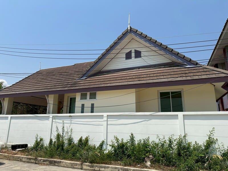 ขายบ้านเดี่ยวชั้นดียว พื้นที่ 60 ตารางวา 3 ห้องนอน 2 ห้องน้ำ 1 ห้องโถงใหญ่ 1