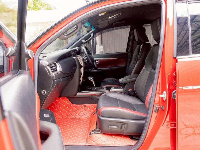 Toyota Fortuner 2.4Legender 4wd ปี22 15