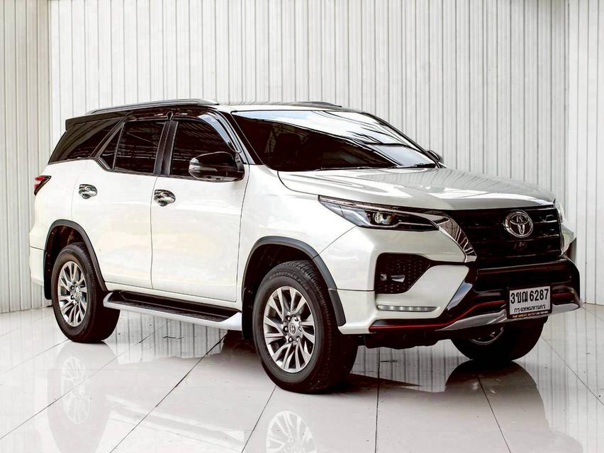 TOYOTA FORTUNER, 2.4 V 4WD รูปที่ 8