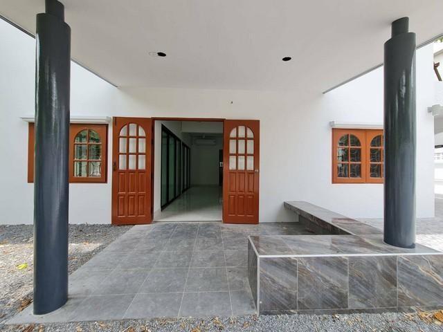 ให้เช่าบ้านเดี่ยว 2 ชั้น 200 ตร.ม. ย่านโชคชัย 4 เขตลาดพร้าว ใกล้ MRT โชคชัย 4 3