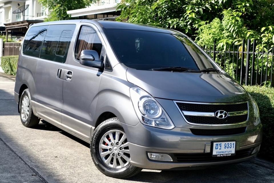 Hyundai H1 2.5 Deluxe ดีเซล  ออโต้  2009  เทา ไมล์ 10x,xxx กม 16