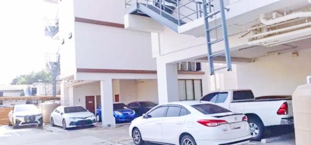 เจริญราษฎร์ สาทร ให้เช่าสำนักงาน 7 ชั้น แบ่งให้เช่าแยกเป็นชั้นๆ 115 ตร.ม. BTS สะพานตากสิน 1.6 กม. 7