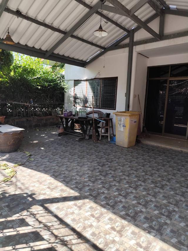 house for sale Prawet, Bangkok ขายบ้านเดี่ยวเก่า  ใกล้สวนหลวง ร9 2