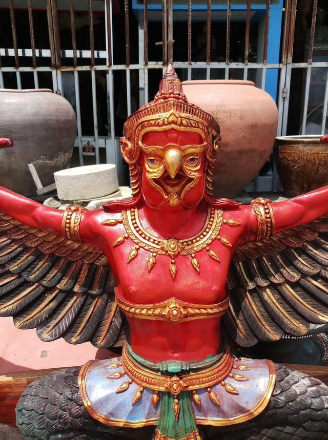 พญาครุฑธนาคารเก่า พญาครุฑองค์ใหญ่ ขนาด1เมตร30ซม 2