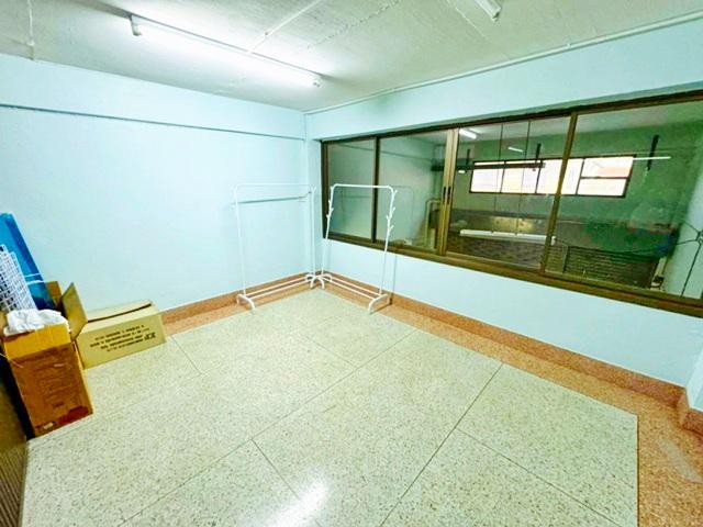 พร้อม3แอร์ ตลาดกัลปพฤกษ์ 1.8กม.บางบอน1 เอกชัย MRTบางแค 3กม. ให้เช่าอาคารพาณิชย์ 3.5 ชั้น 3 นอน 3 น้ำ ถ.กัลปพฤกษ์ 6