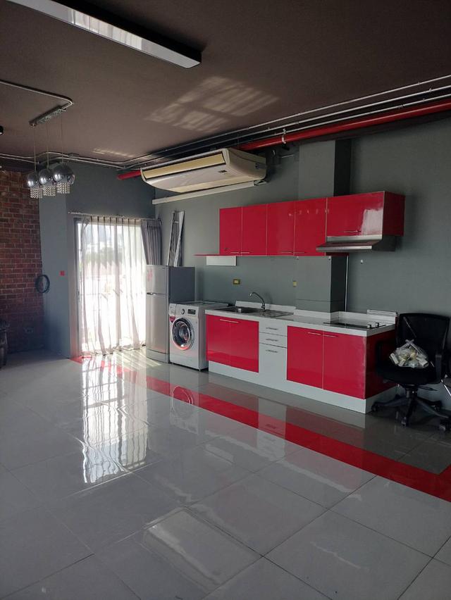 ให้เช่าพื้นที่ ย่านเอกมัย(ถนนซอย) ชั้น 4 พื้นที่ 83 ตร.ม. เหมาะทำโชว์รูม ออฟฟิศ ฯลฯ ทำเลดีใกล้ ทองหล่อ พร้อมพงษ์ สุขุมวิท  พร้อมเข้าอยู่