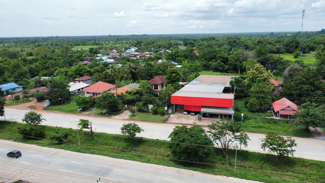 ขายบ้านพร้อมที่ดินและโครงหลังคาขนาดใหญ่ เหมาะสำหรับทำธุรกิจหรืออยู่อาศัย (รหัส: BSS-138) 3