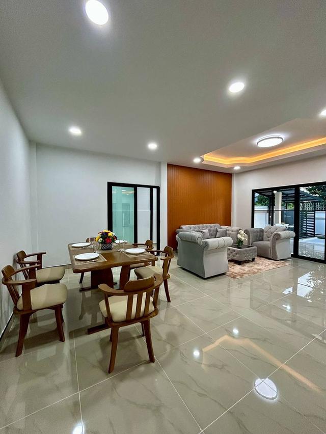 หมู่บ้านปิยวรารมย์3 8