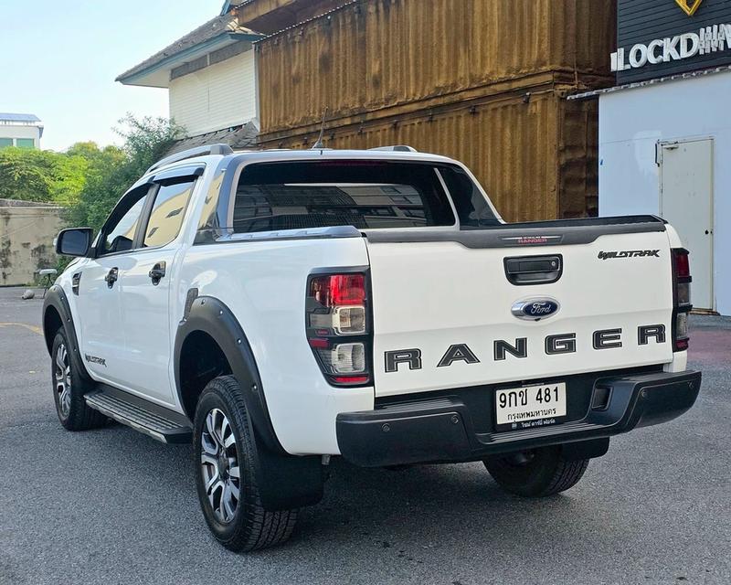 FORD RANGER Double cab Wildtrak 2.0L Bi-Turbo 4x2 10AT สีขาว ปี 2019