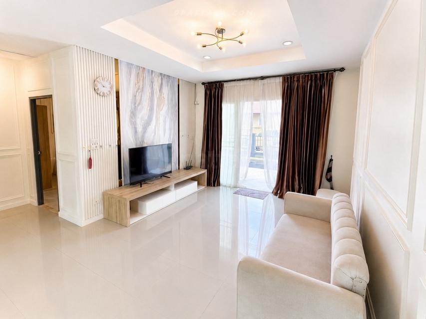 For Rent — Fully Furnished House at Ruen Pisa Village, PattayaBeautiful house for rent at Ruen Pisa Village, Pattaya. Fully furnished and ready 3