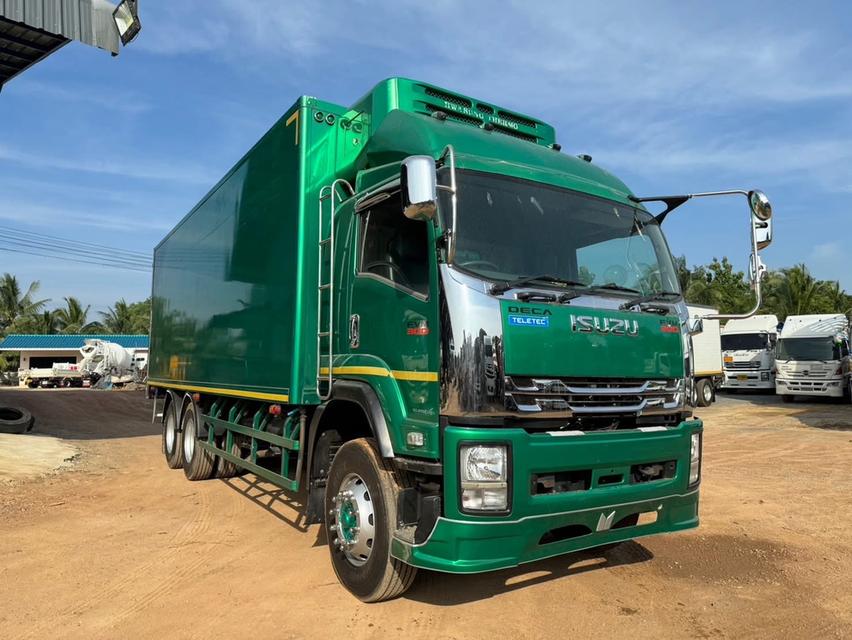 Isuzu FVM 300 สีเขียว ปี 2020