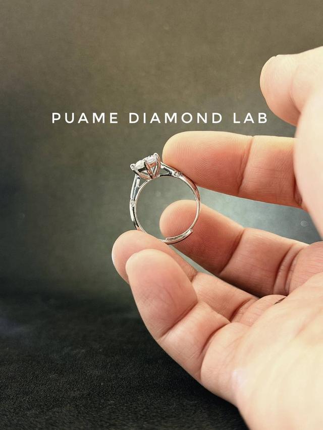 แหวนเพชร ดีไซน์สวยทันสมัย ราคามิตรภาพ พร้อมใบรับประกันสินค้าที่ปุอามี่ Diamond Lab Rama2(095-8894732)