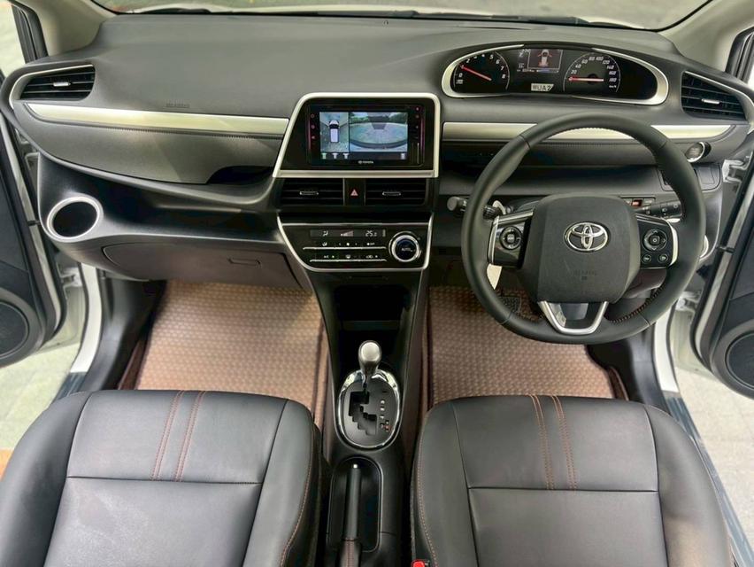 Toyota Sienta 2019  12