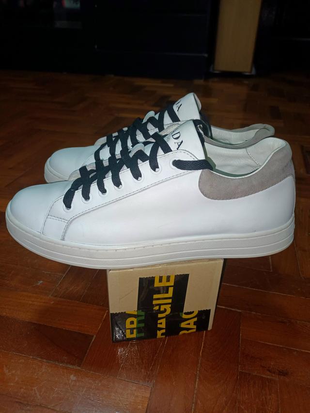 รองเท้าPRADA White Leather