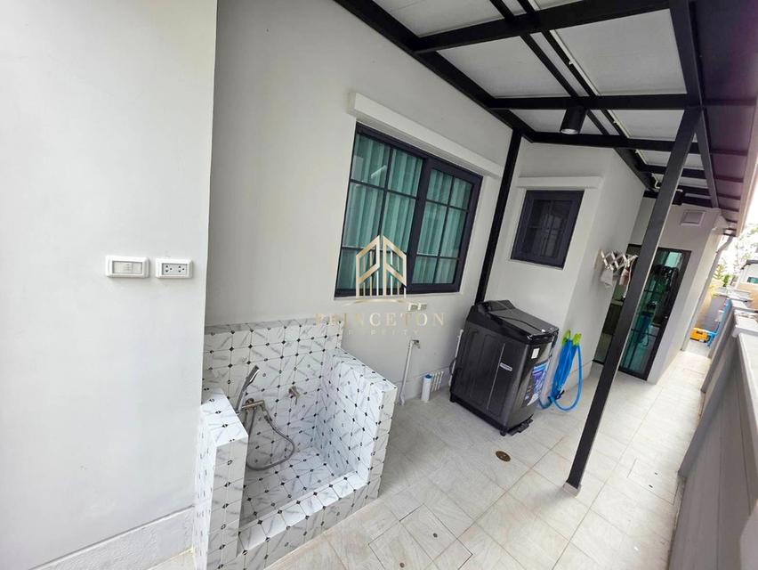 Luxury 2-Storey Home Centro Bangna 14