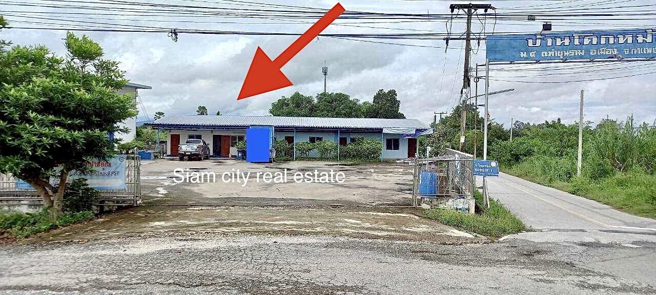 ขายที่ดิน พร้อมสิ่งปลูกสร้าง เป็นสำนักงาน และโกดังสินค้า พร้อมบ้านพักพนักงาน อ.เมือง จ.กำแพงเพชร 6