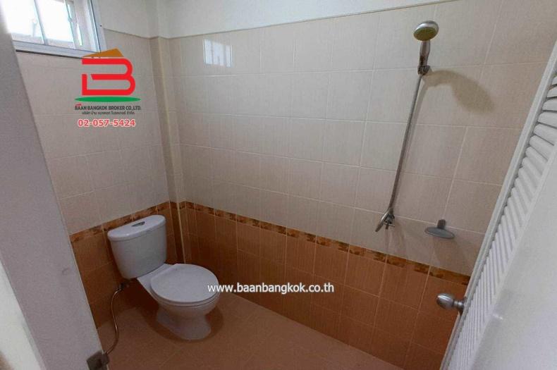 ทาวน์เฮาส์ หมู่บ้าน ปริณดาโฮม ซอยพหลโยธิน 54/1 เนื้อที่ 19.9 ตรว. สายไหม กรุงเทพมหานคร 12