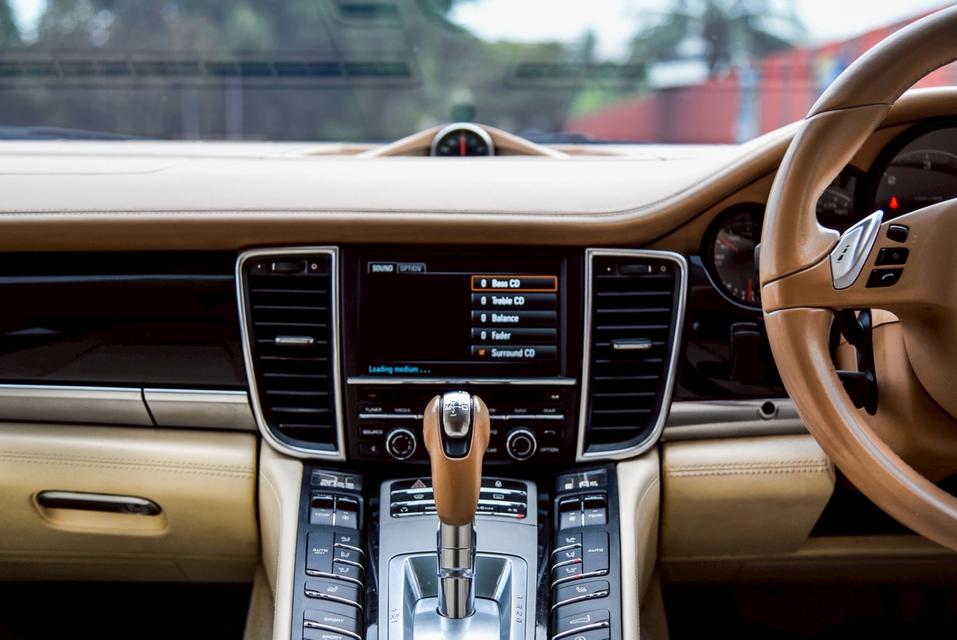 รหัสรถ CBL1424 Porsche Panamera 3.0 Diesel AT 2014 17
