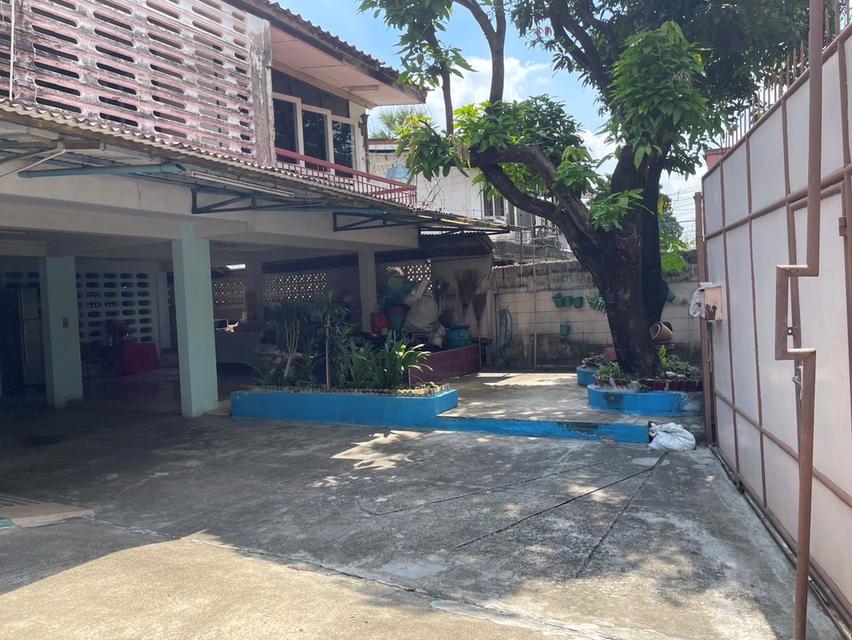 ขายด่วน บ้านริมคลอง 2 ชั้น 90 ตารางวา ปรีดี 26 สุขุมวิท 71 ทำเลสุขุมวิท ใกล้ เอกมัย ทองหล่อ 2