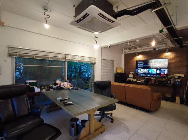 ให้เช่าบ้านเดี่ยว 2 ชั้น หลังใหญ่ หมู่บ้านโนเบิล จีโอ วัชรพล ใกล้เพลินนารี่ มอลล์ ตลาดถนอมมิตร เฟอร์นิเจอร์และเครื่องใช้ไฟฟ้าครบพร้อมเข้าอยู่ 2