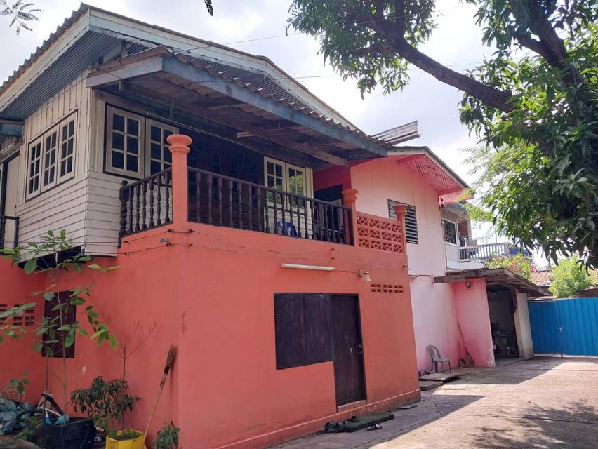 ขายบ้านที่ดินพร้อมกิจการบ้านและห้องเช่าย่านจรัญฯ 11