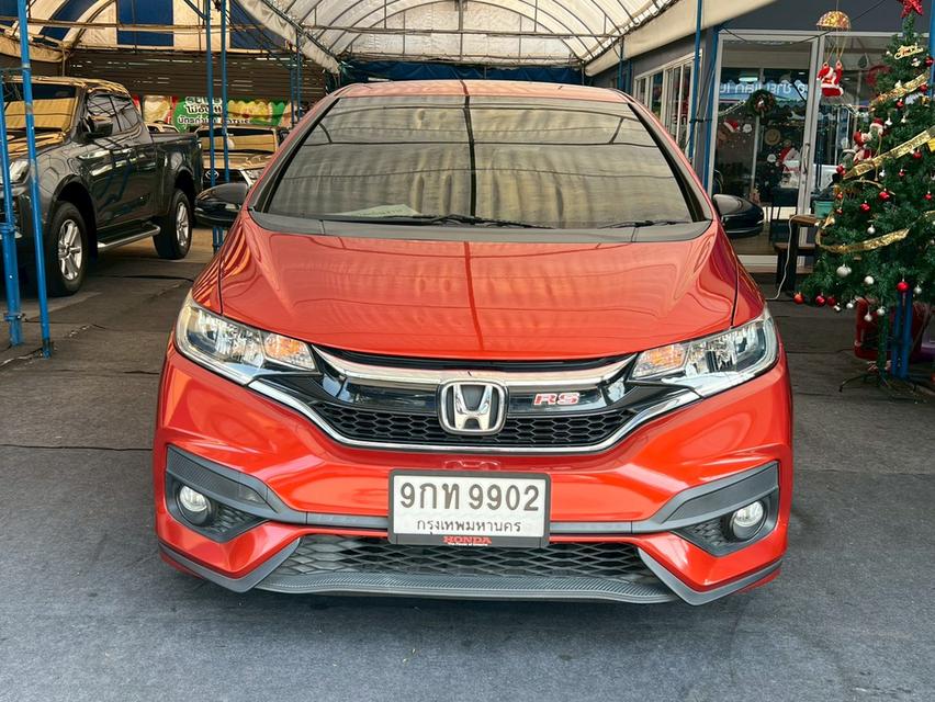 รถบ้าน มือเดียวป้ายแดง ฟรีดาวน์ได้ 2