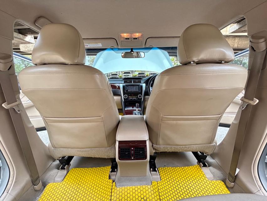 Toyota Camry 2.0G AT ปี 2012 ถูกมาก 319,000 บาท สวยพร้อมใช้ 4