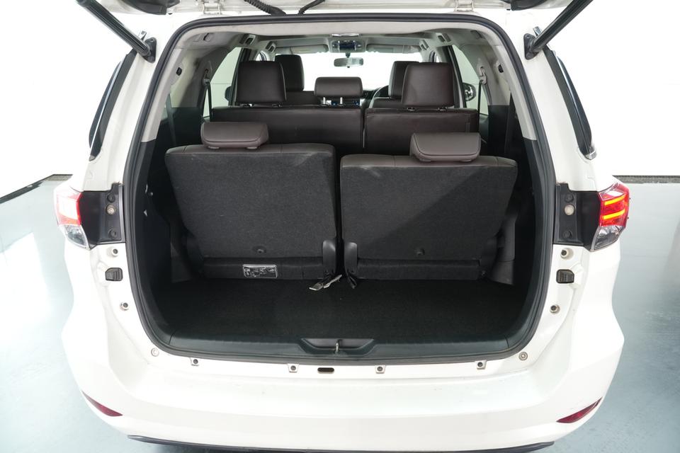 2020 TOYOTA FORTUNER 2.4 V 2WD SUV สีขาว เลขไมล์ 118221 กม. 7