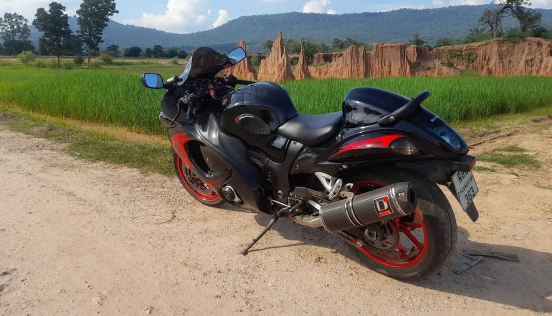 Suzuki Hayabusa GSX 1300 R ปี 2011 3